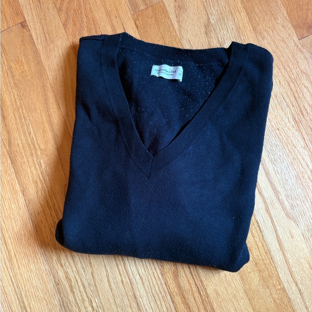 Abercrombie & Fitch Soft AF V-Neck Sweater